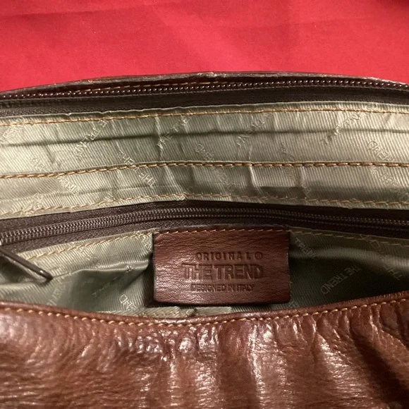 The Trend Designed in Italy Brown leather purse - Picture 5 of 14